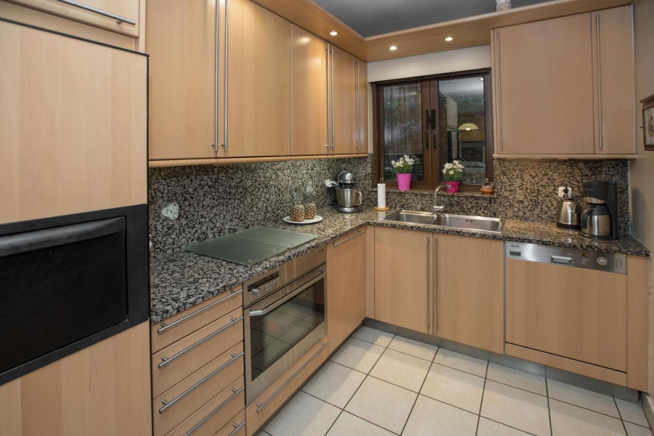 Exceptional Villa In Voula Near The Sea Athens Ngoại thất bức ảnh