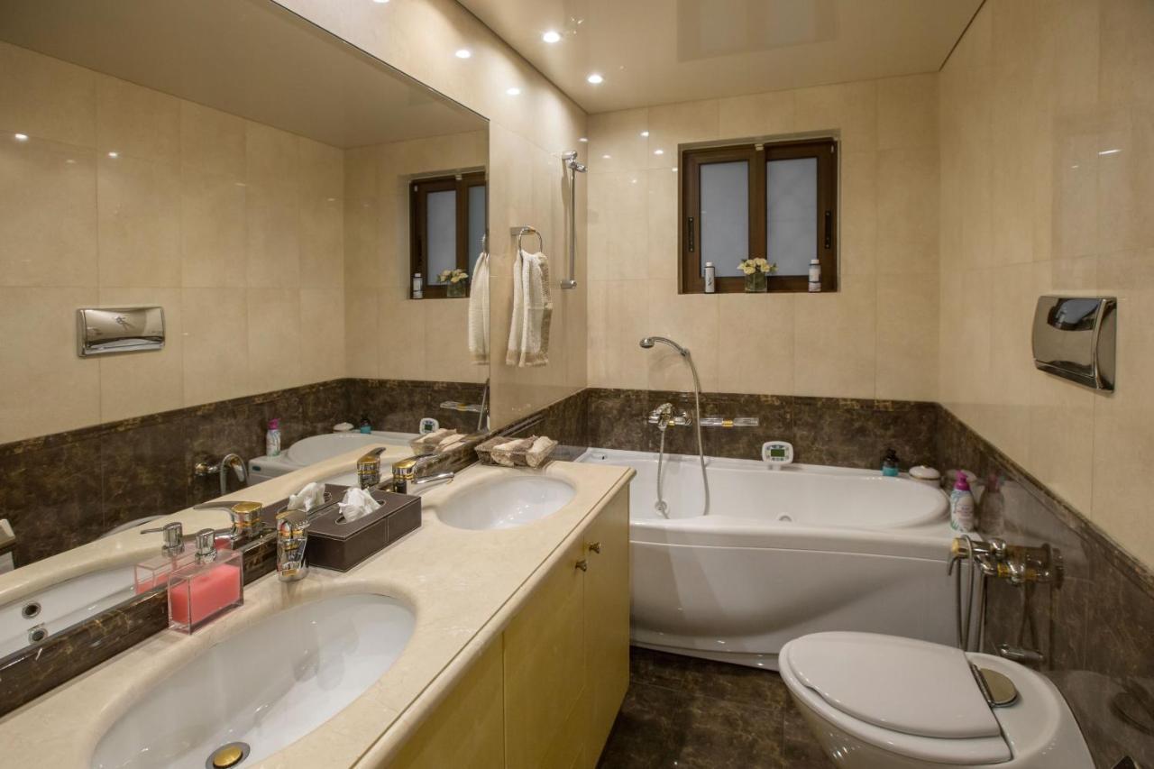 Exceptional Villa In Voula Near The Sea Athens Ngoại thất bức ảnh