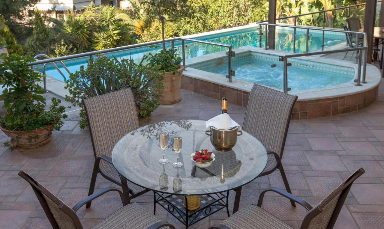 Exceptional Villa In Voula Near The Sea Athens Ngoại thất bức ảnh